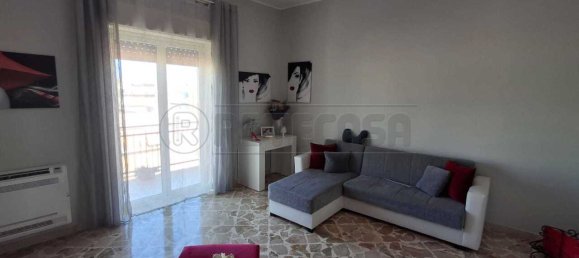 2 Schlafzimmer Wohnung in Syracuse, Italy, Nr. 372619 3