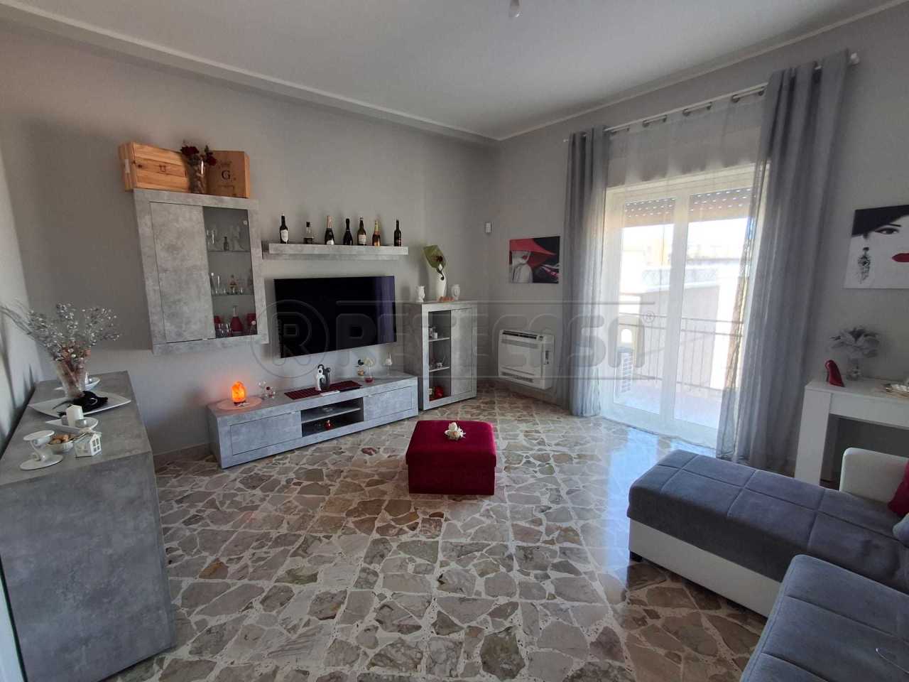 2 Schlafzimmer Wohnung in Syracuse, Italy, Nr. 372619