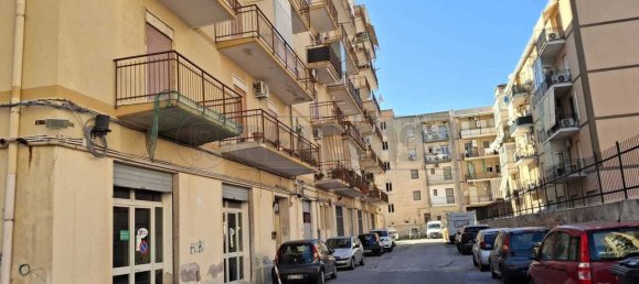 2 Schlafzimmer Wohnung in Syracuse, Italy, Nr. 372619 32