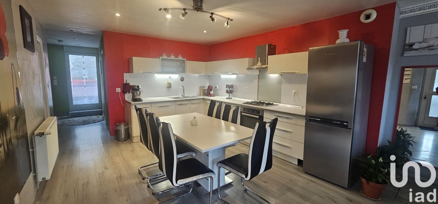 Casa de 5 habitaciónes en Charleville-Mezieres, France No. 50974