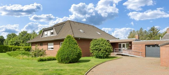 Edificio de 12 habitaciónes en Steinburg, Germany No. 89900 14