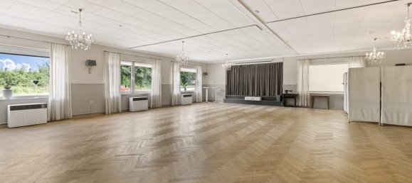 Edificio de 12 habitaciónes en Steinburg, Germany No. 89900 3