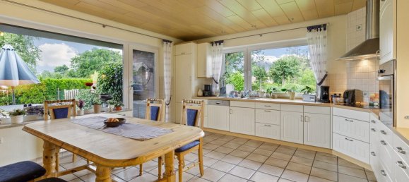 Edificio de 12 habitaciónes en Steinburg, Germany No. 89900 15