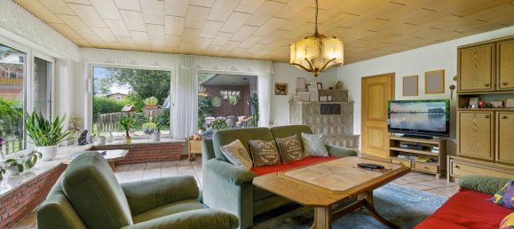 Edificio de 12 habitaciónes en Steinburg, Germany No. 89900 16