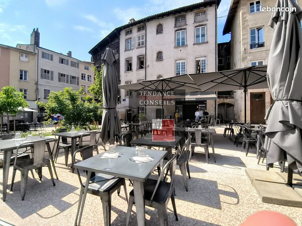 Propriété commerciale à Mâcon, France 69m² No. 355181