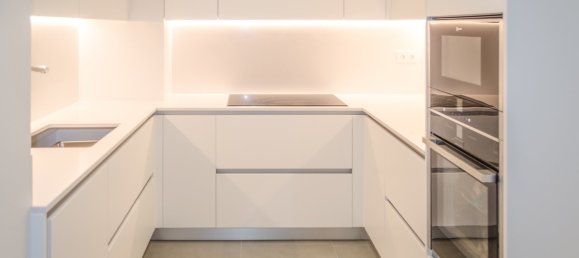 3 bedrooms Apartment in Barcelona, Spain No. 3414 24