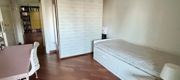 5 rooms Apartment in Massa, Italy No. 265154 11
