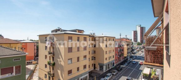 Apartamento de 2 dormitorios en Brescia, Italy No. 345300 27