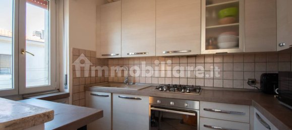 Apartamento de 2 dormitorios en Brescia, Italy No. 345300 4