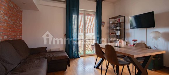 Apartamento de 2 dormitorios en Brescia, Italy No. 345300 3