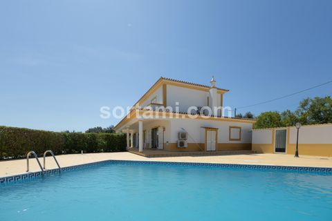 Casa de 4 dormitorios en Lagoa, Portugal No. 212849