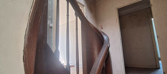 5 bedrooms House in Marans, France No. 282374 4