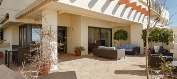 3 غرف نوم بانتهاوس في Marbella, Spain رقم 186052 5