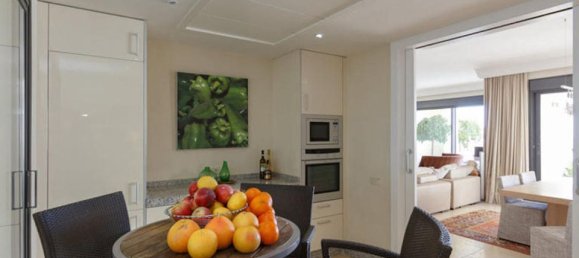 3 غرف نوم بانتهاوس في Marbella, Spain رقم 186052 10