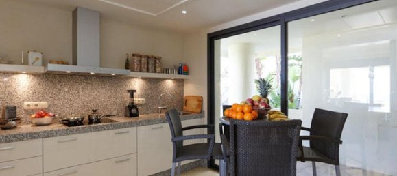 3 غرف نوم بانتهاوس في Marbella, Spain رقم 186052 9