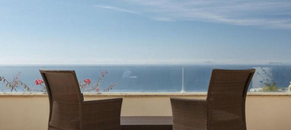 3 غرف نوم بانتهاوس في Marbella, Spain رقم 186052 3