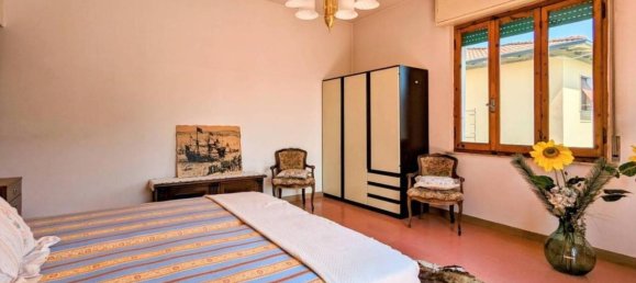 Вилла с 6 комнатами в Каррара, Италия № 38360 27