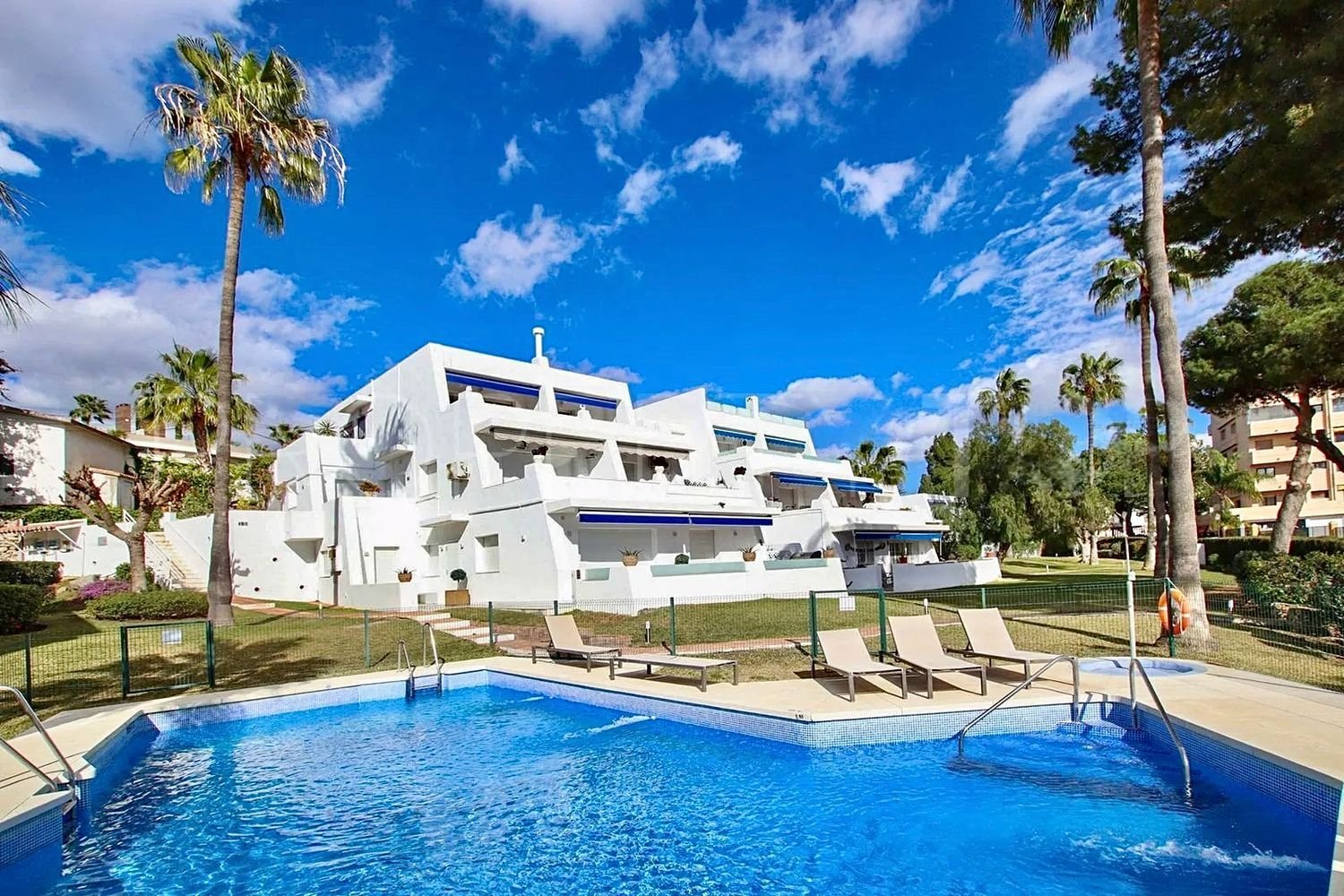 Квартира с 3 спальнями в Марбелья, Испания № 166298