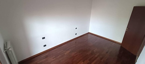 2 rooms Apartment in Borgomanero, Italy No. 85864 3