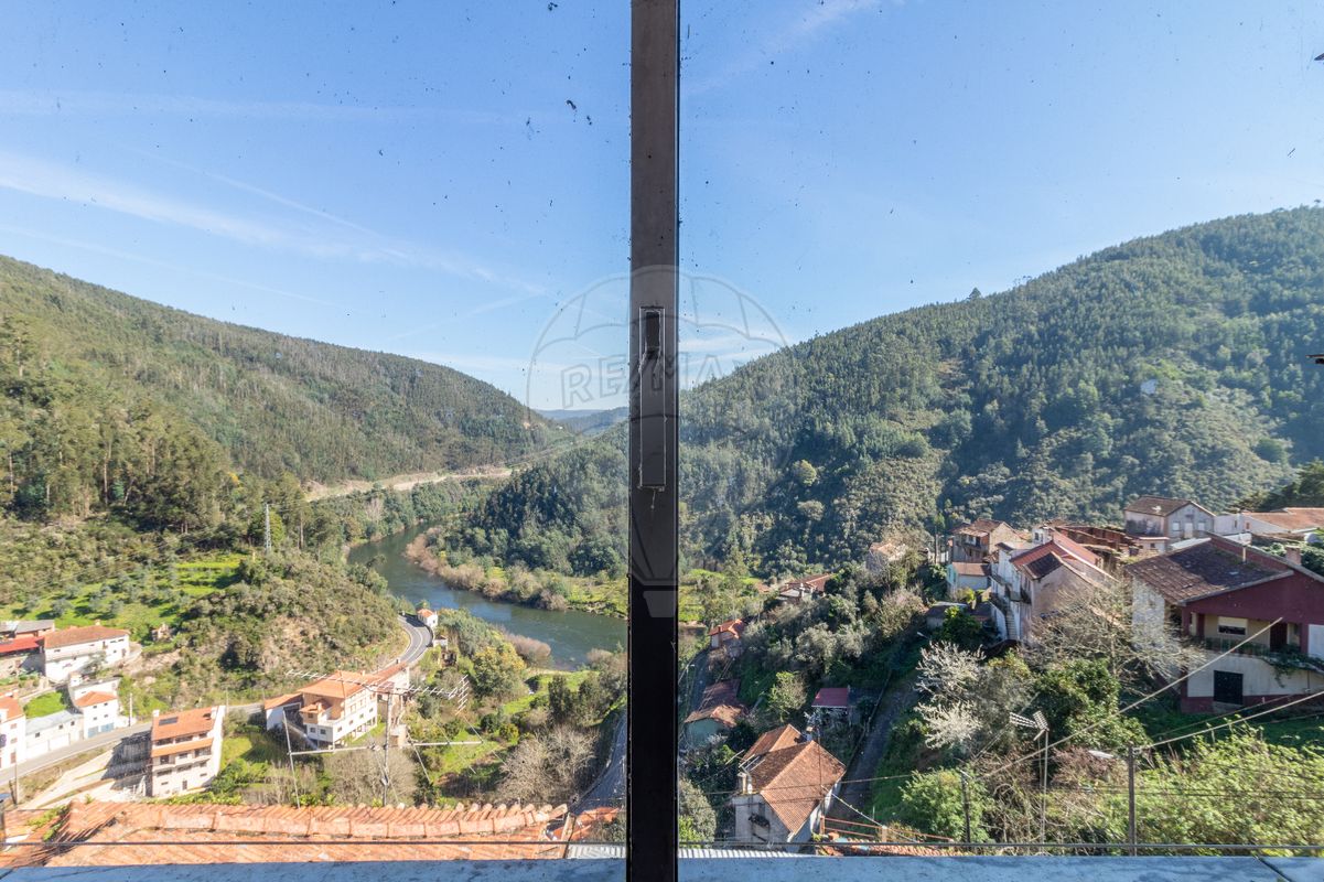 3 bedrooms House in Lorvao, Portugal No. 167751