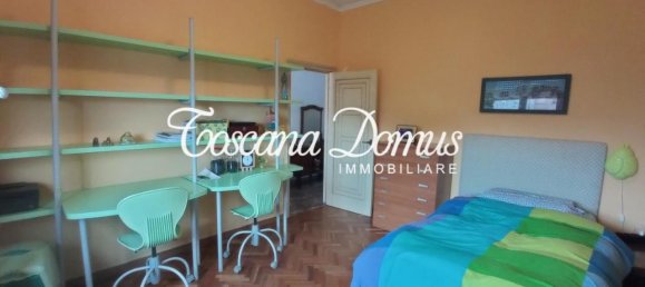 Apartamento de 7 habitaciónes en Siena, Italy No. 25249 29