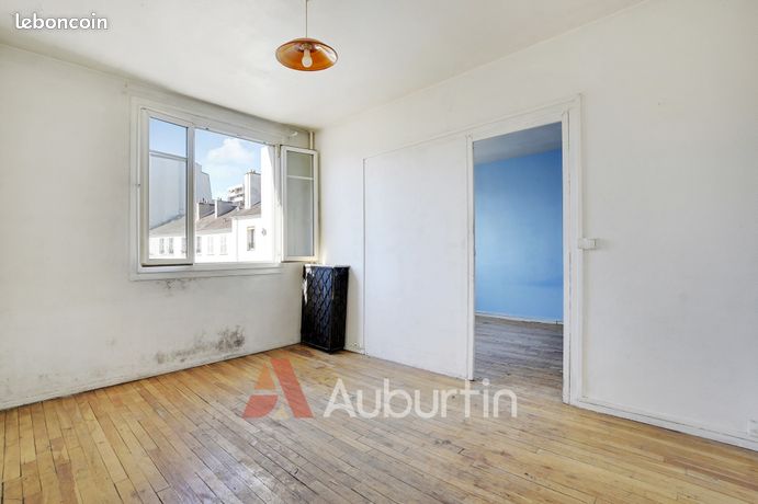 1 bedroom Apartment in Paris, France No. 310380