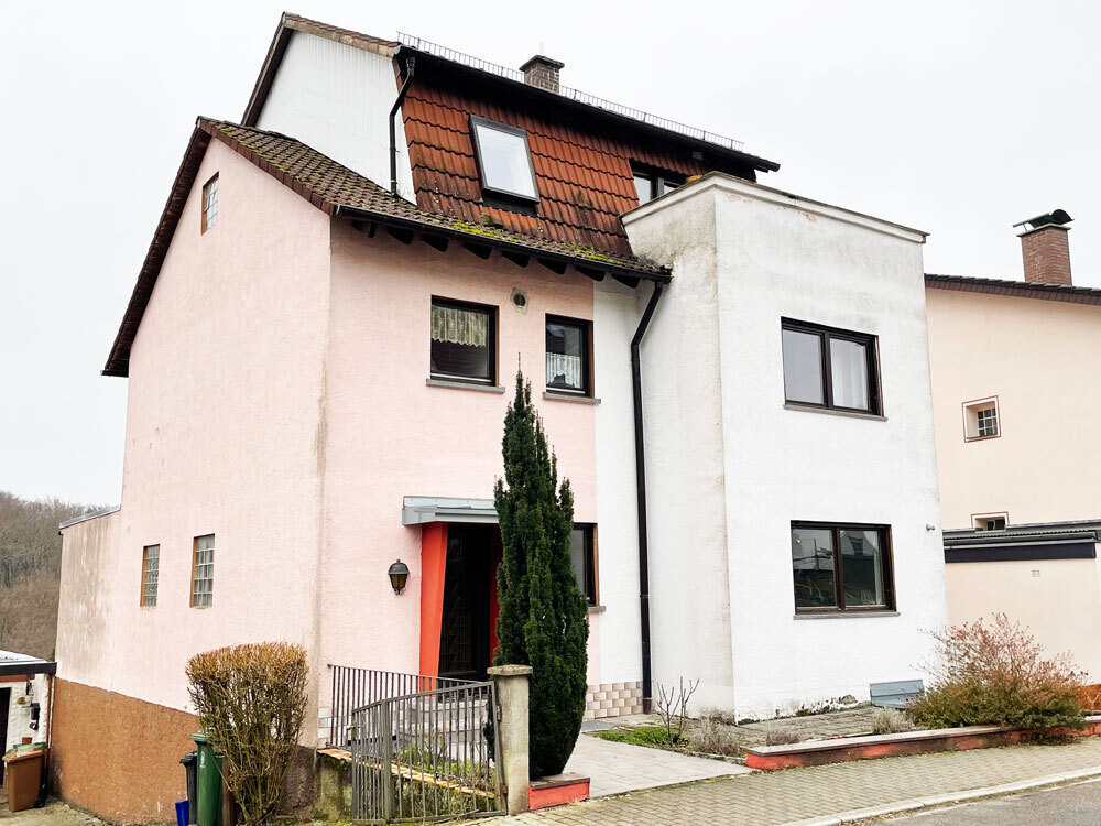 Casa de 8 divisões em Rhein-Neckar-Kreis, Germany N.º 65241