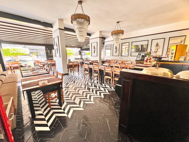 265m² Commercial property in Antalya, Turkey No. 33995