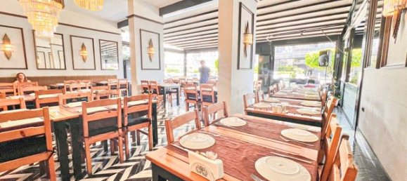 265m² Commercial property in Antalya, Turkey No. 33995 6