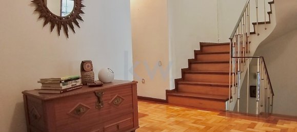7 Schlafzimmer Haus in Porto, Portugal, Nr. 111806 11