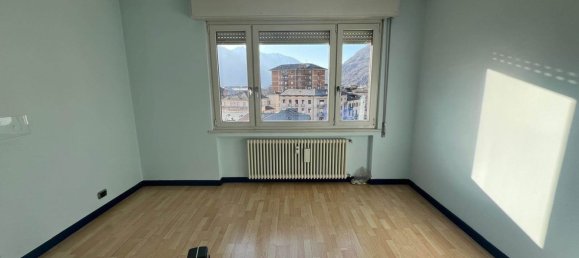 6-Zimmer Wohnung in Sondrio, Italy, Nr. 148276 13