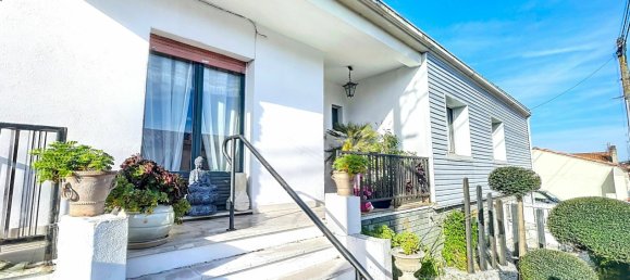 3 bedrooms House in La Rochelle, France No. 135516 4