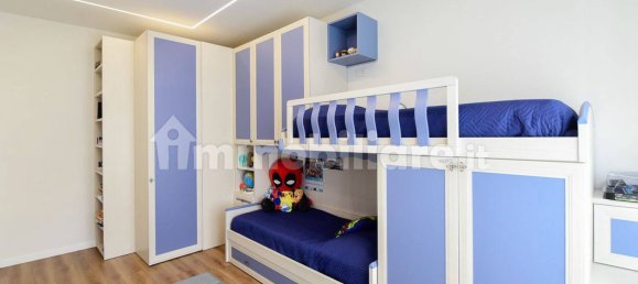 Apartamento de 2 dormitorios en Desio, Italy No. 354825 17