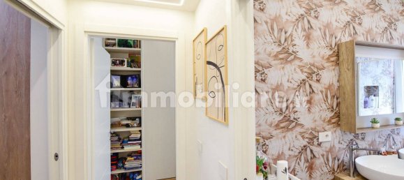 Apartamento de 2 dormitorios en Desio, Italy No. 354825 10