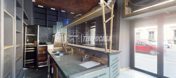 70m² Commercial property in Turin, Italy No. 312916 4
