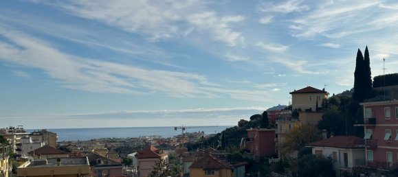 4-salle Appartement à Alassio, Italy No. 31689 2