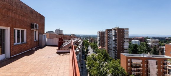 2 bedrooms Penthouse in Madrid, Spain No. 167448 7