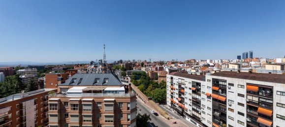 2 bedrooms Penthouse in Madrid, Spain No. 167448 6