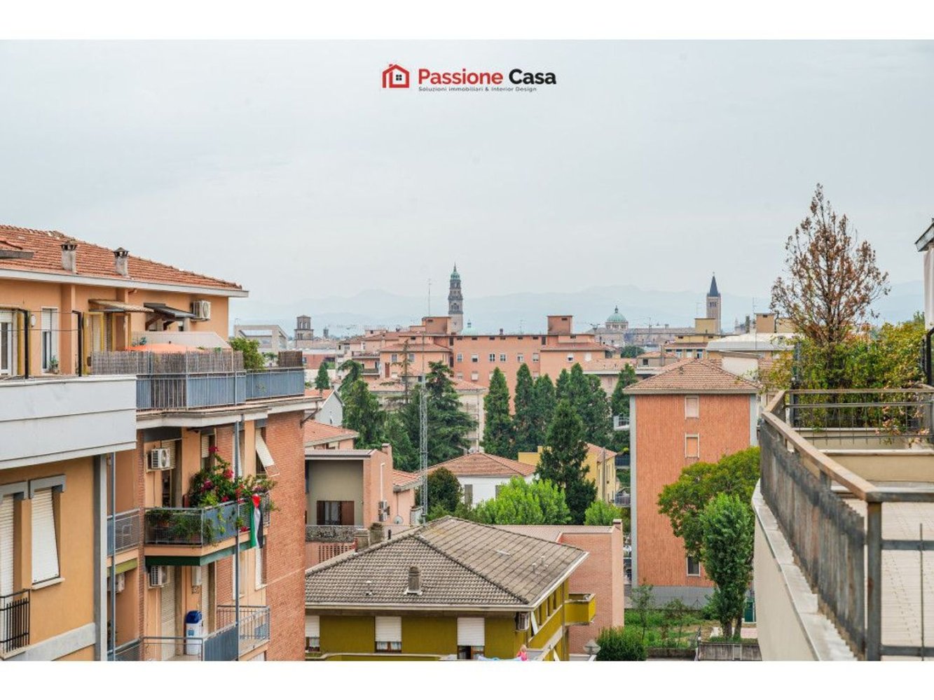 5 chambres Penthouse à Parma, Italy No. 397969