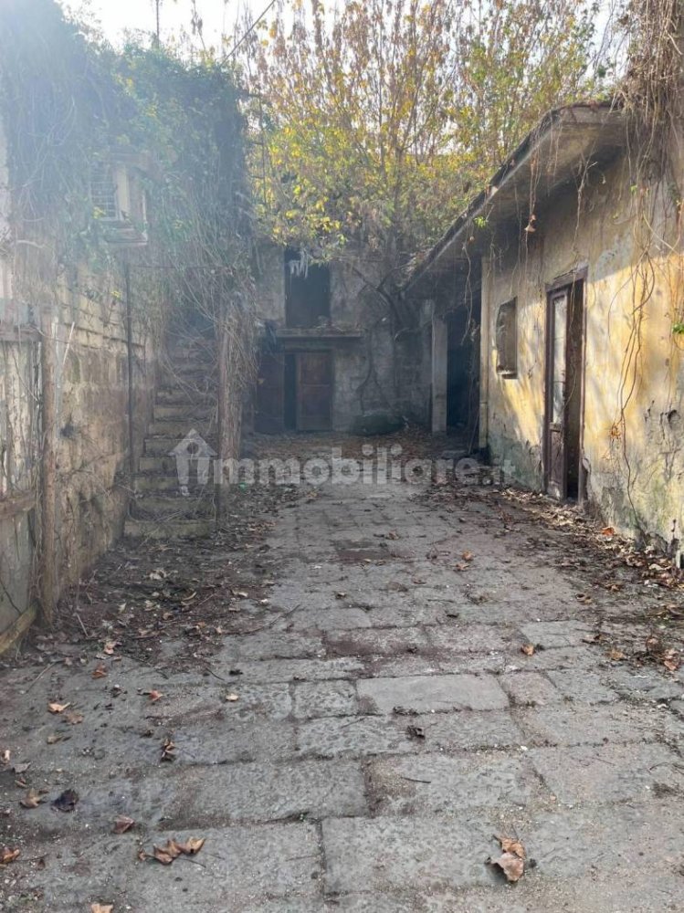 3 bedrooms House in Lusciano, Italy No. 137464