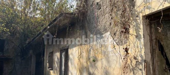 3 bedrooms House in Lusciano, Italy No. 137464 6