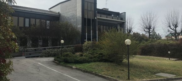 4600m² Office in Cusano Milanino, Italy No. 381424 5
