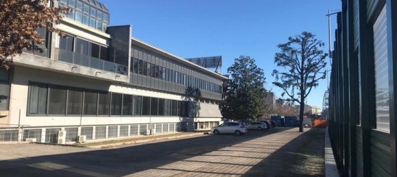 4600m² Office in Cusano Milanino, Italy No. 381424 4