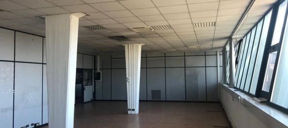 4600m² Office in Cusano Milanino, Italy No. 381424 2