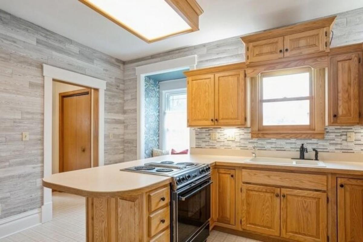 Дом с 4 спальнями в Адель, США № 376687