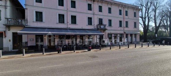 1 room Office in Udine, Italy No. 167894 2