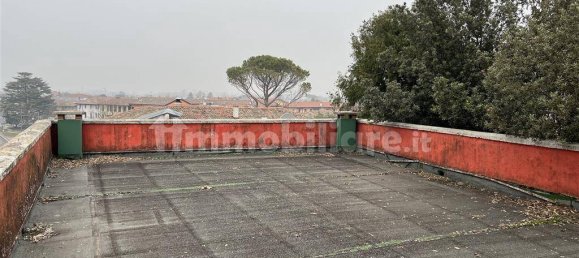 1 room Office in Udine, Italy No. 167894 6