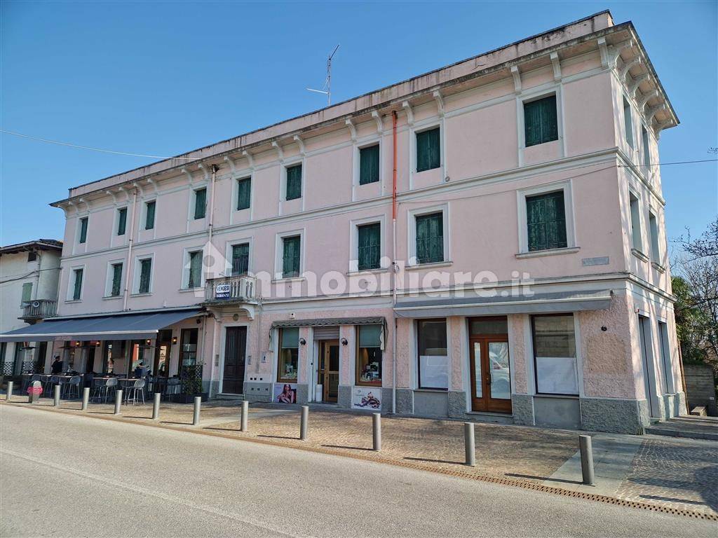 1 room Office in Udine, Italy No. 167894