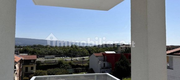 Apartamento de 2 dormitorios en Ivrea, Italy No. 67218 24