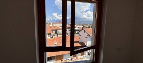 Apartamento de 2 dormitorios en Ivrea, Italy No. 67218 17